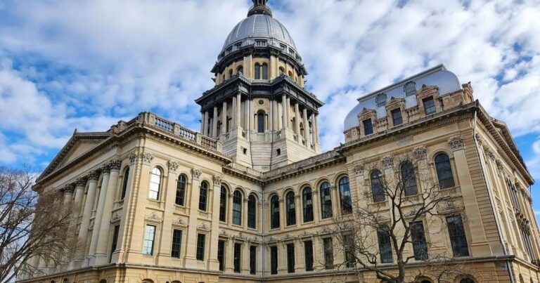 Lawmakers MOVE To KILL No-Knock Warrants After Raid