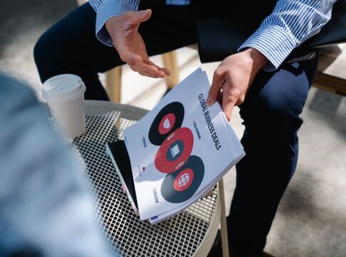 Mergers and Acquisitions: How Deals Reshape Markets — Business coverage by CitizenPost