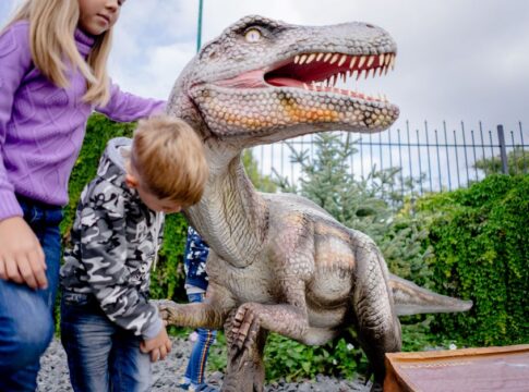 ‘The End Of Oak Street’ is a prehistoric good time : Pop Culture Happy Hour — Entertainment coverage by Daily American Pre...
