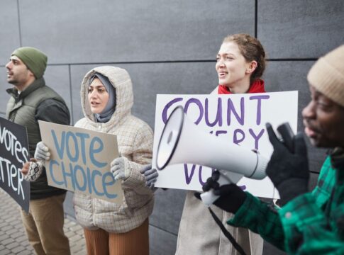 Why Voting Rights Matters for US Citizens Today — Politics coverage by Daily American Press. Photo: Edmond Dantès via Pexels