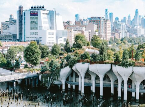 Whitney Museum x gap collaboration bridges Pop Art, American culture and Roy Lichtenstein’s legacy — Entertainment coverag...
