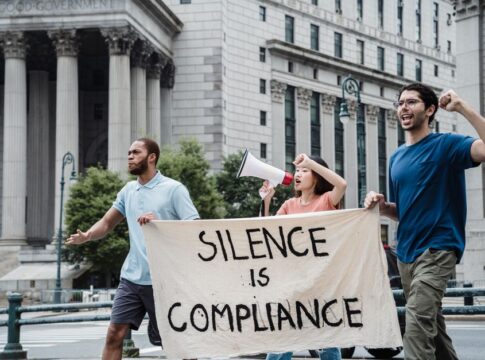 Omar says she wont be silenced after federal agents search her home, blasting Trump for intimidation campaign — Politics c...