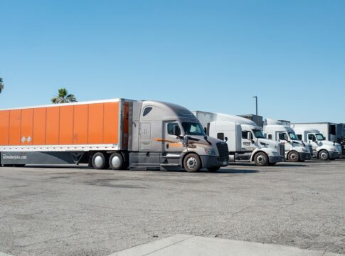 Featured image related to Trucking industry hit by string of bankruptcy filings as diesel costs surge