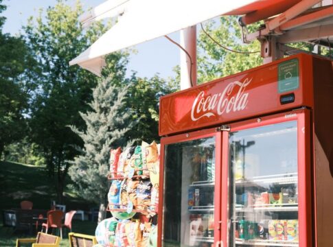 Featured image related to KFC replacing Pepsi with Coca-Cola at 3,700 US restaurants after nearly four decades