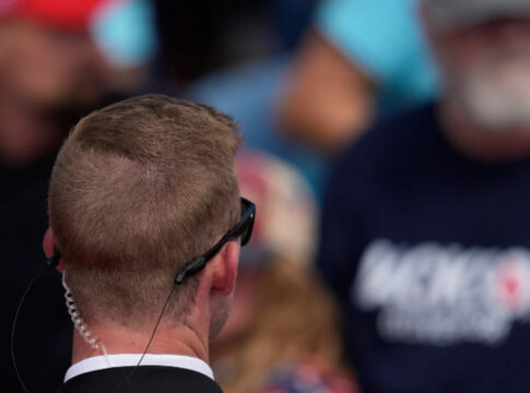 Featured image related to Secret Service No. 2 Resigns Amid Rising Trump Threats